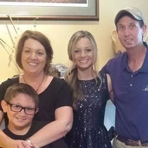 Meet your Posher, Emilee